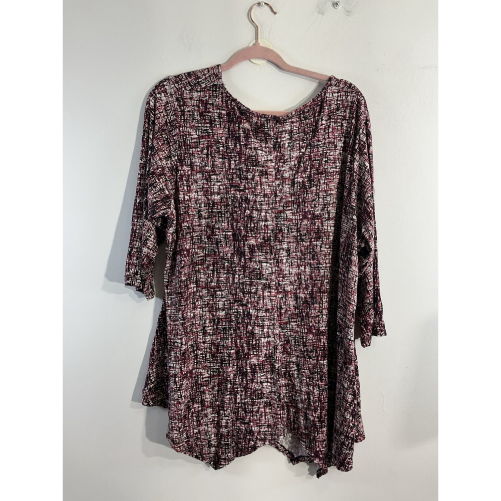 Womans Rose & olive 3X Red Blue Geometric 3/4 Sleeve Pullover Flowy Blouse - Picture 2 of 9